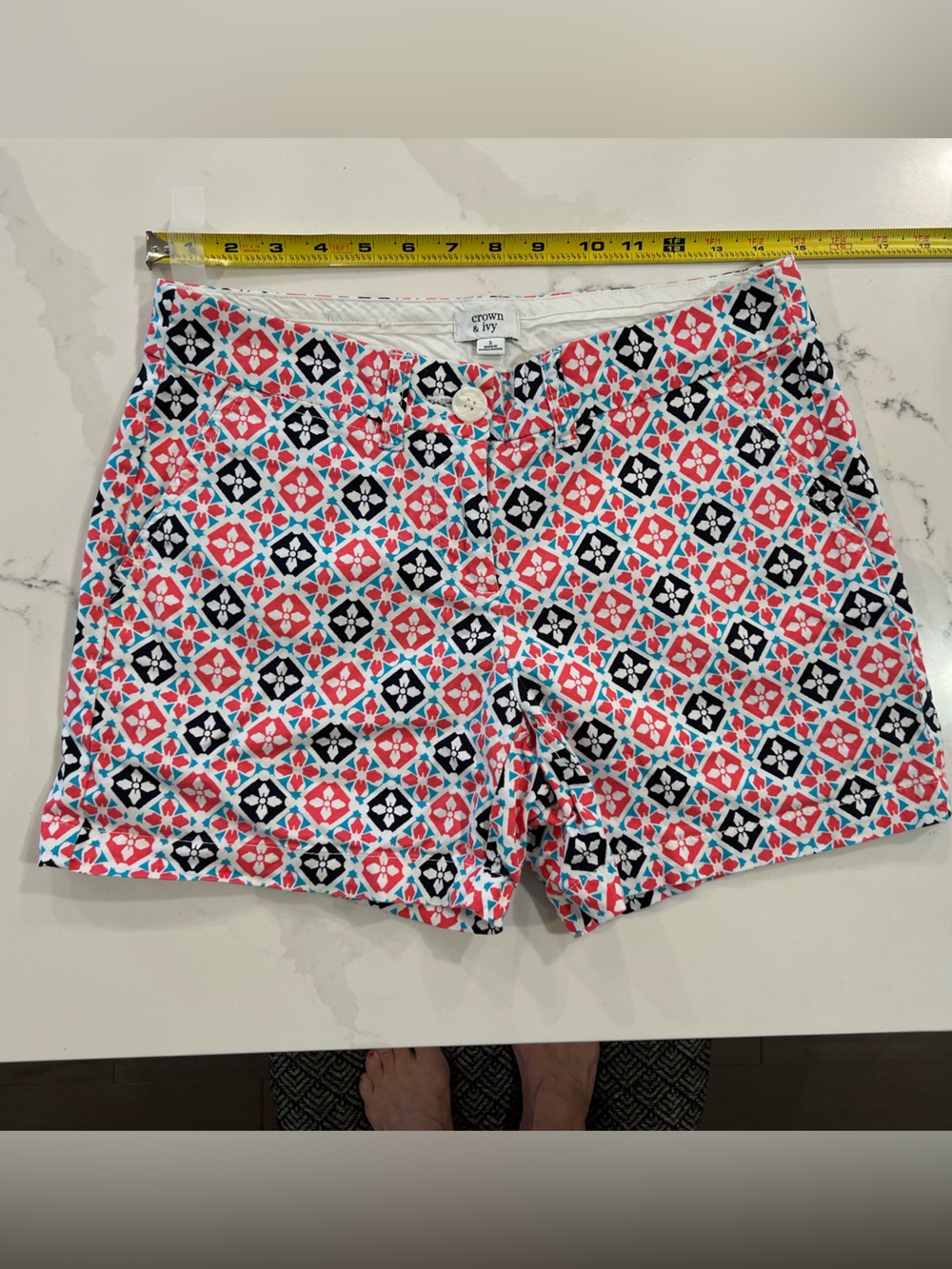 crown & ivy Pink, Black & Aqua Geometric Shorts